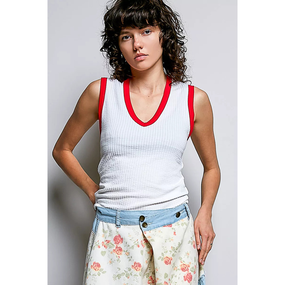 POL V-Neck Contrast Ribbed Sleeveless Tank - Picture 1 of 4